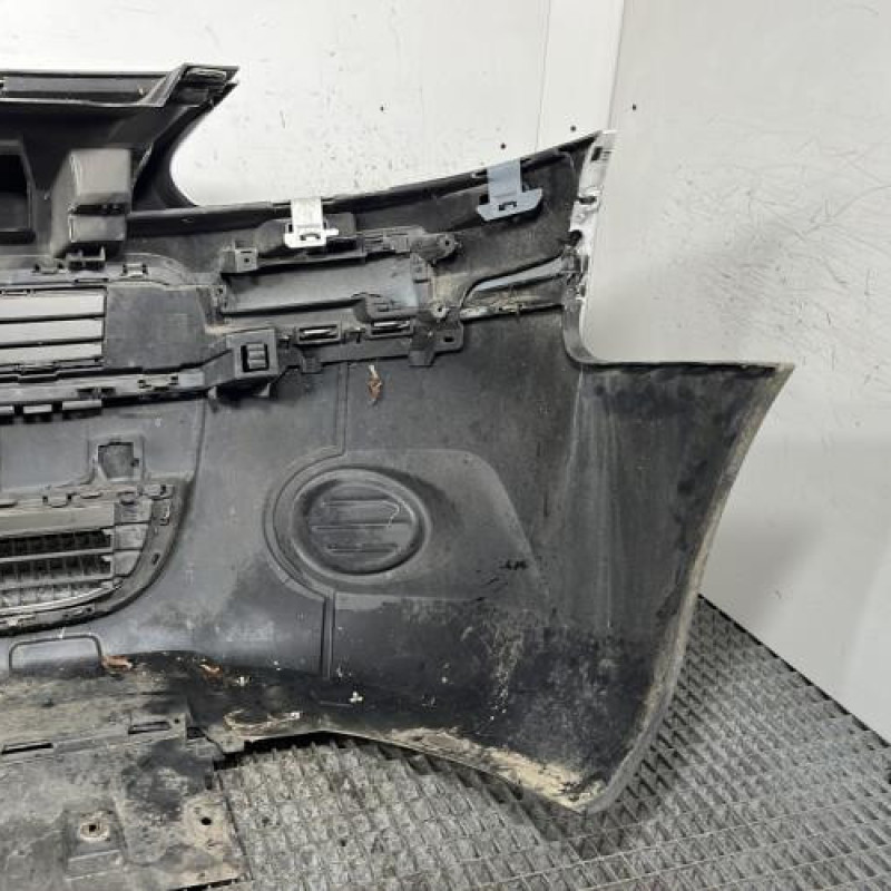 Pare choc avant PEUGEOT PARTNER 2 Photo n°4