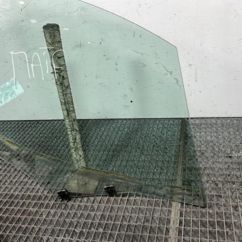 Vitre avant droit PEUGEOT PARTNER 2 Photo n°2