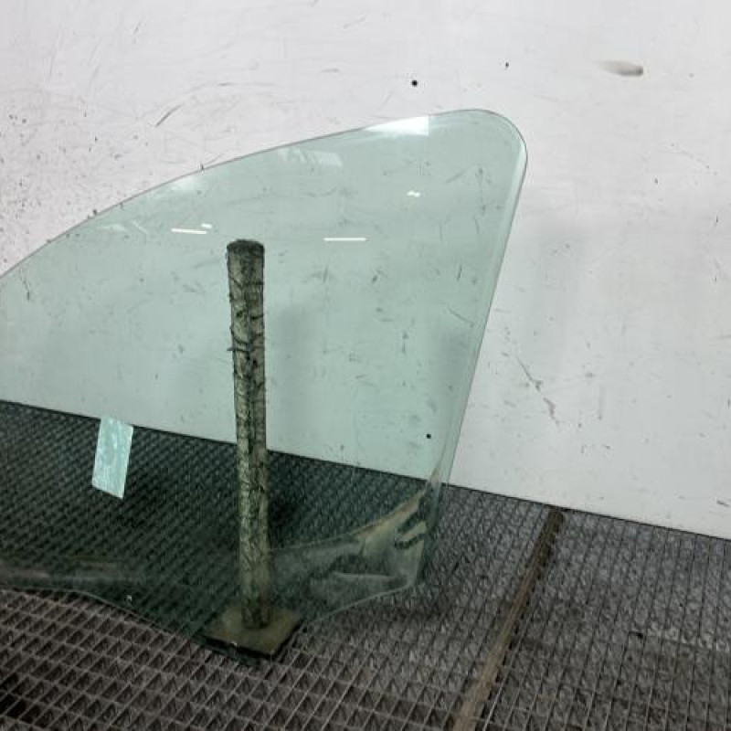 Vitre avant gauche PEUGEOT PARTNER 2 Photo n°3