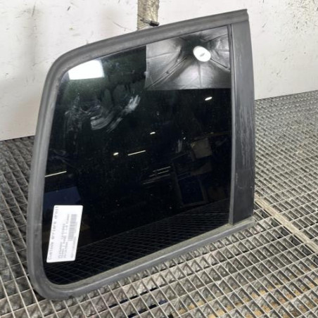 Custode arriere droit VOLKSWAGEN TOURAN 1