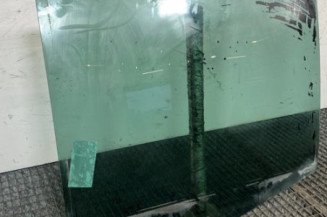 Vitre arriere gauche VOLKSWAGEN TOURAN 1