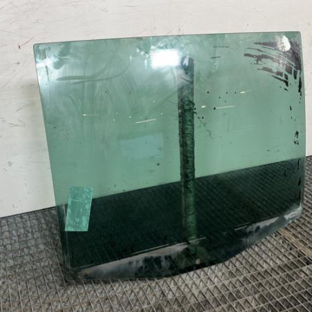 Vitre arriere gauche VOLKSWAGEN TOURAN 1