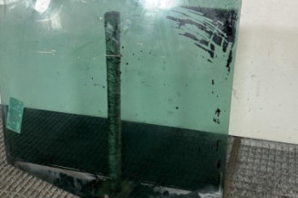 Vitre arriere gauche VOLKSWAGEN TOURAN 1