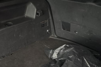 Vitre avant gauche VOLKSWAGEN TOURAN 1