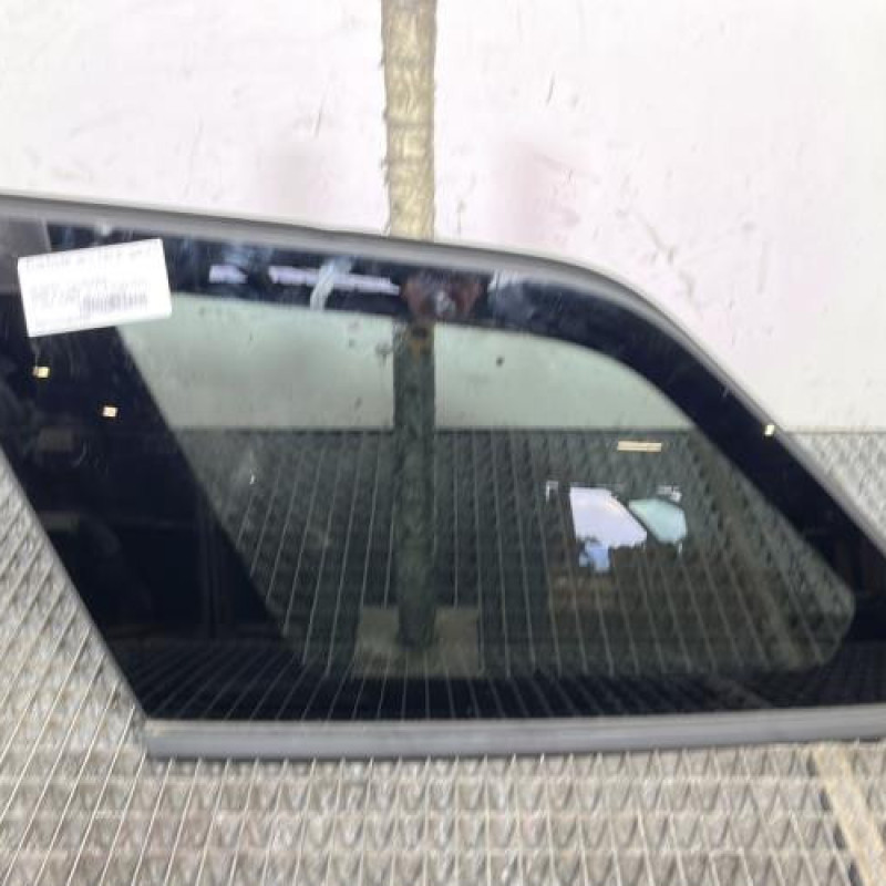 Custode arriere gauche PEUGEOT 5008 2 Photo n°1