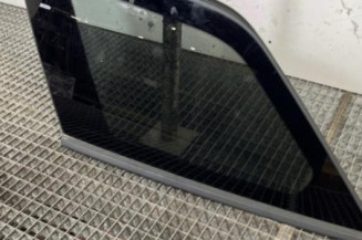 Custode arriere gauche PEUGEOT 5008 2