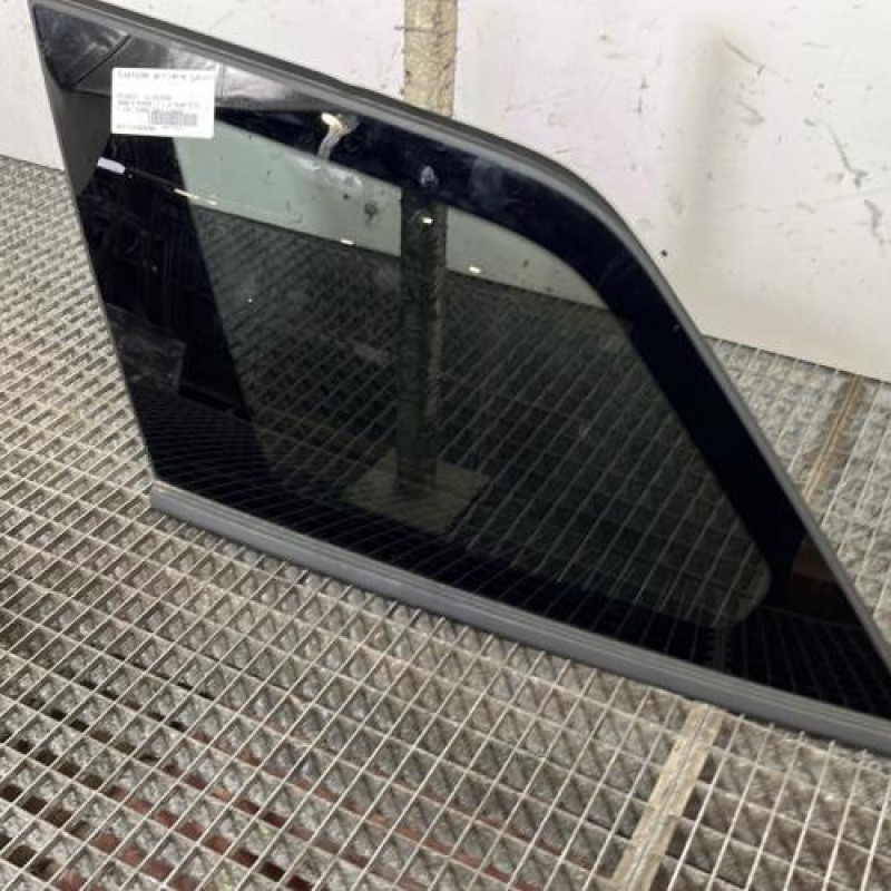 Custode arriere gauche PEUGEOT 5008 2 Photo n°3