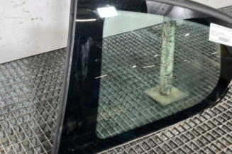 Custode arriere gauche PEUGEOT 208 1