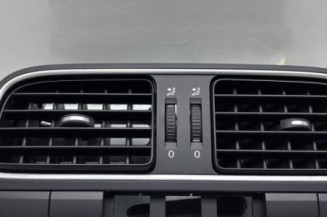 Aerateur tableau de bord VOLKSWAGEN POLO 5 Photo n°1