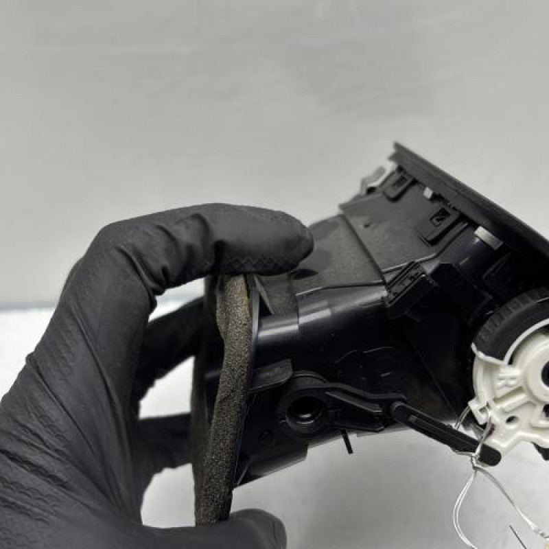 Aerateur tableau de bord avant droit VOLKSWAGEN POLO 5 Photo n°3