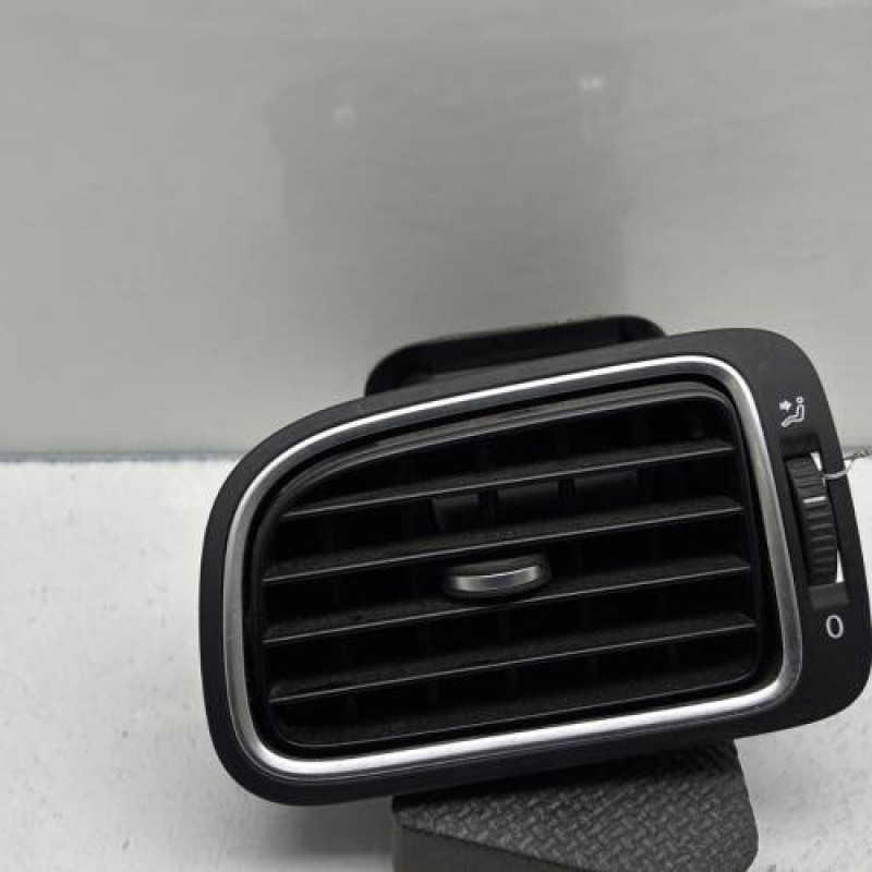 Aerateur tableau de bord avant gauche VOLKSWAGEN POLO 5 Photo n°1