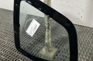 Custode arriere gauche DACIA DUSTER 1