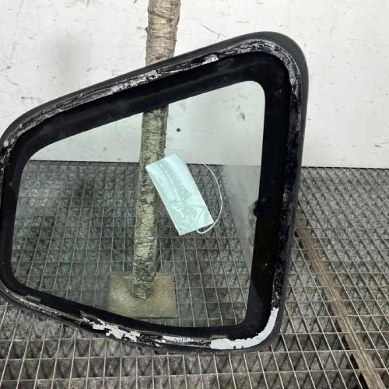 Custode arriere gauche DACIA DUSTER 1 Photo n°4