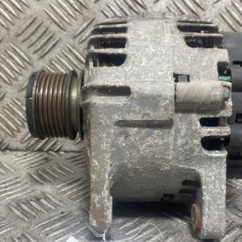 Alternateur DACIA DUSTER 1 Photo n°2