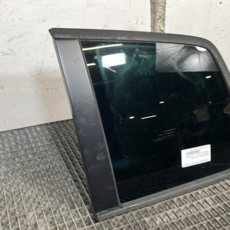 Custode arriere gauche VOLKSWAGEN TOURAN 1 Photo n°2