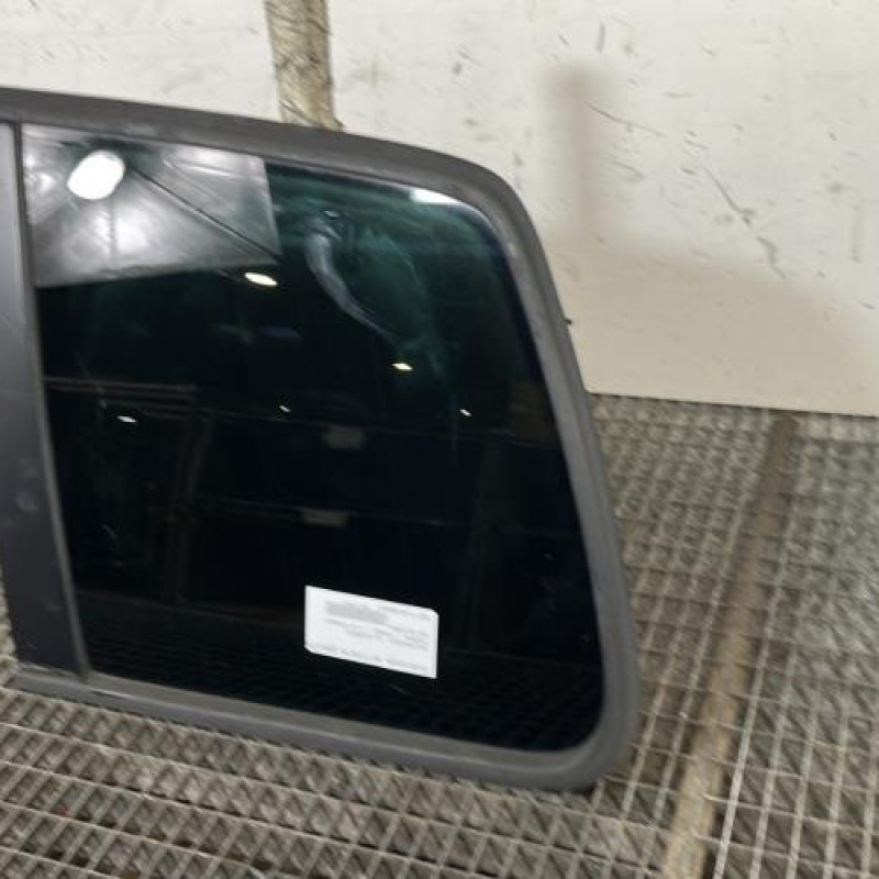 Custode arriere gauche VOLKSWAGEN TOURAN 1 Photo n°3