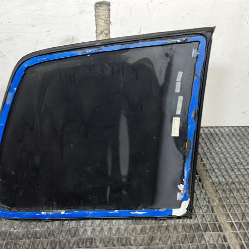 Custode arriere gauche VOLKSWAGEN TOURAN 1 Photo n°4