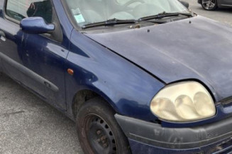 Custode arriere gauche RENAULT CLIO 2