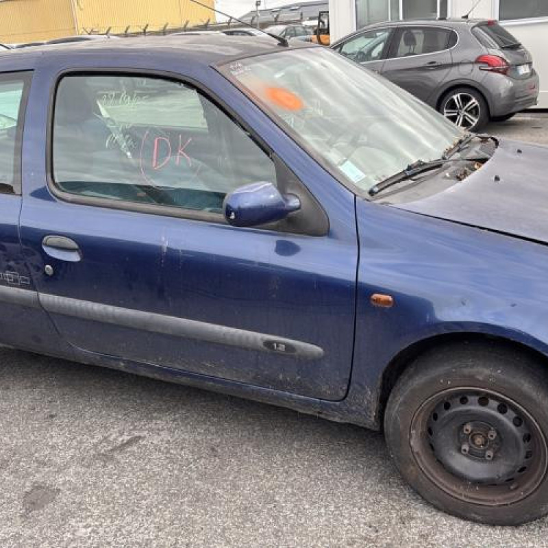 Custode arriere gauche RENAULT CLIO 2 Photo n°11