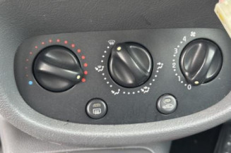 Custode arriere gauche RENAULT CLIO 2