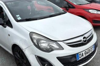 Custode arriere gauche OPEL CORSA D