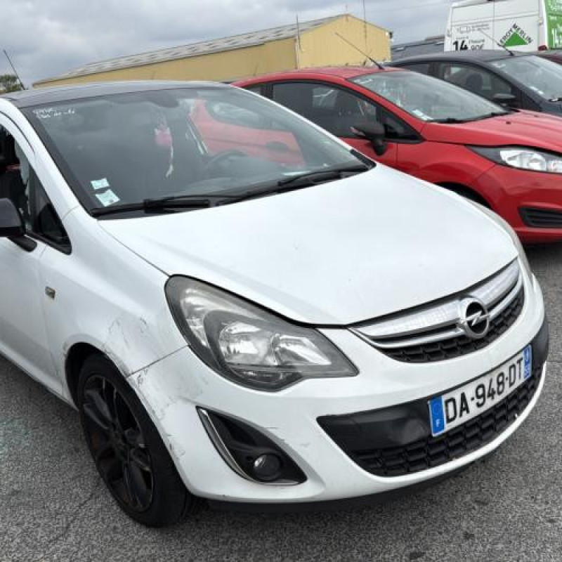 Custode avant droit OPEL CORSA D Photo n°6