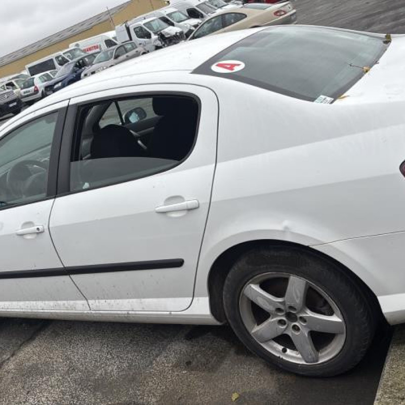 Reservoir essence PEUGEOT 407 Photo n°7