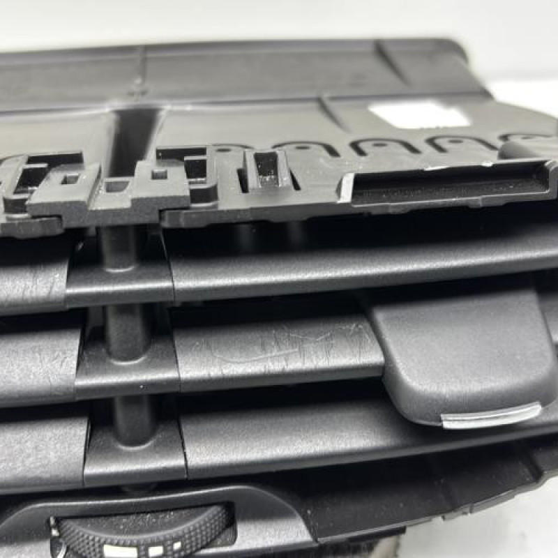 Aerateur tableau de bord PEUGEOT 208 1 Photo n°2