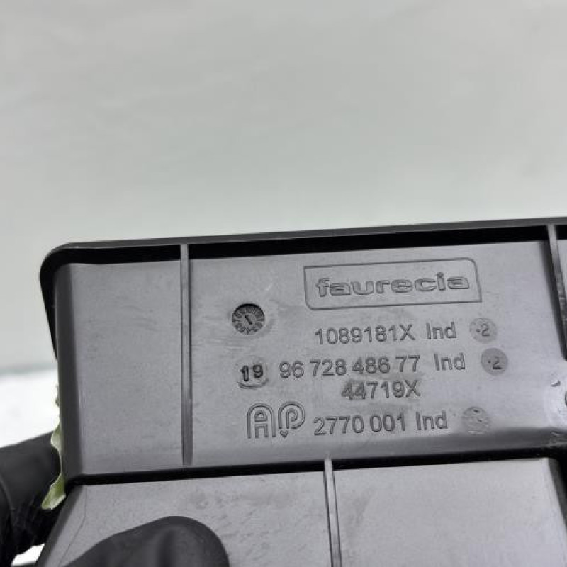 Aerateur tableau de bord PEUGEOT 208 1 Photo n°4