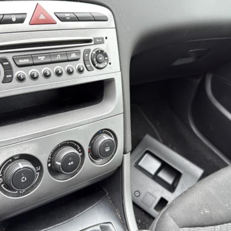 Vitre arriere gauche PEUGEOT 308 1 Photo n°19