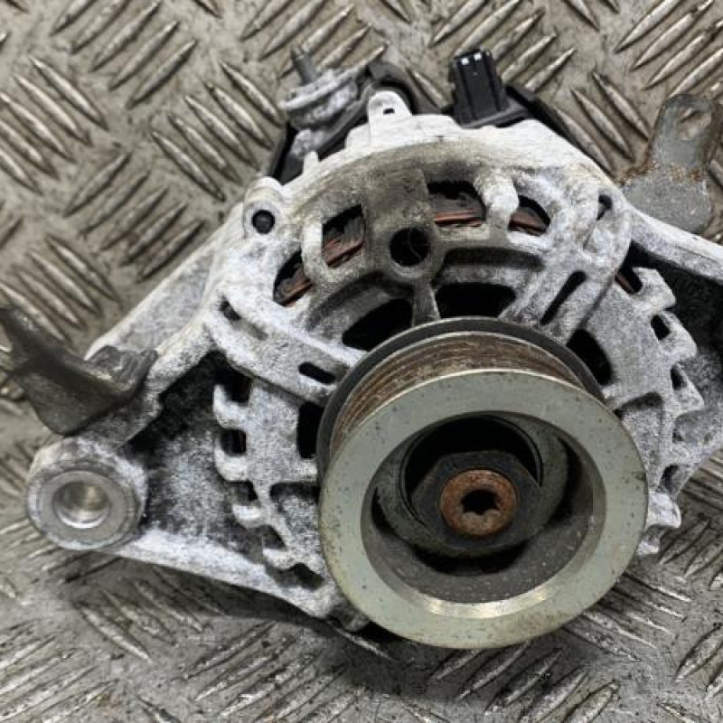 Alternateur TOYOTA YARIS 3 Photo n°2