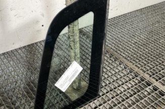 Custode arriere gauche FORD FIESTA 5