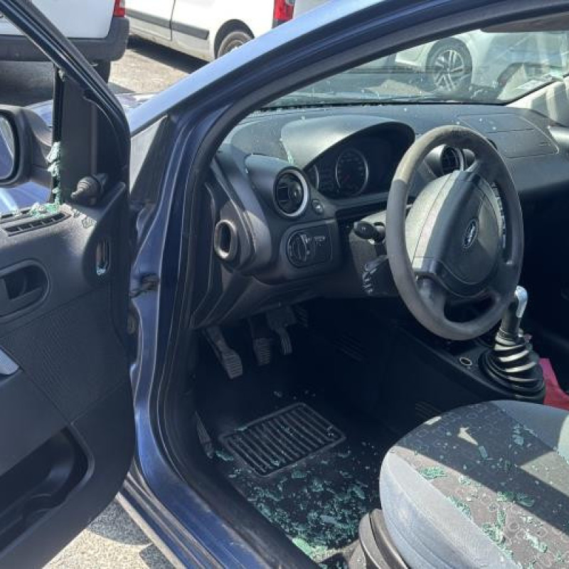 Custode arriere gauche FORD FIESTA 5 Photo n°13