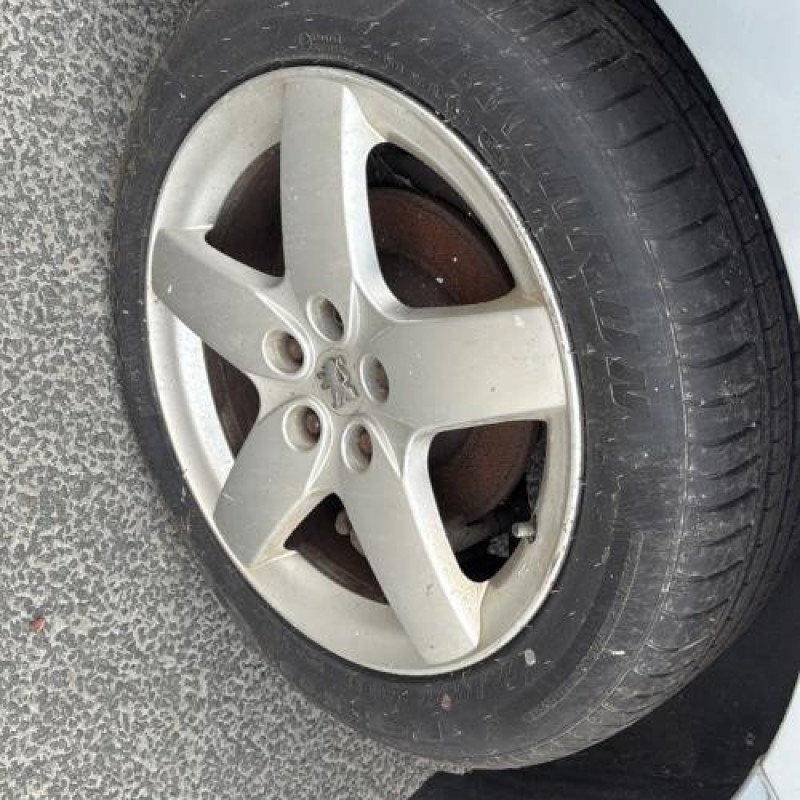 Reservoir essence PEUGEOT 407 Photo n°18