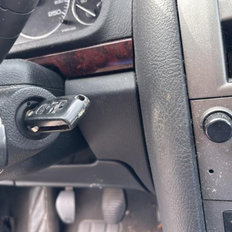 Reservoir essence PEUGEOT 407 Photo n°18