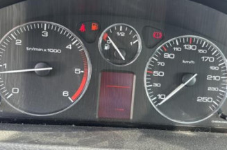 Reservoir essence PEUGEOT 407