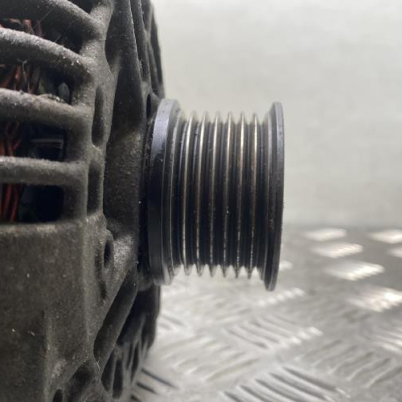 Alternateur RENAULT MASTER 2 Photo n°2