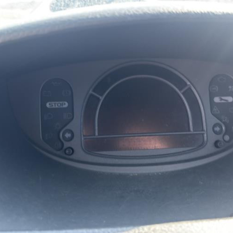 Attache ceinture arriere droit RENAULT MODUS Photo n°19