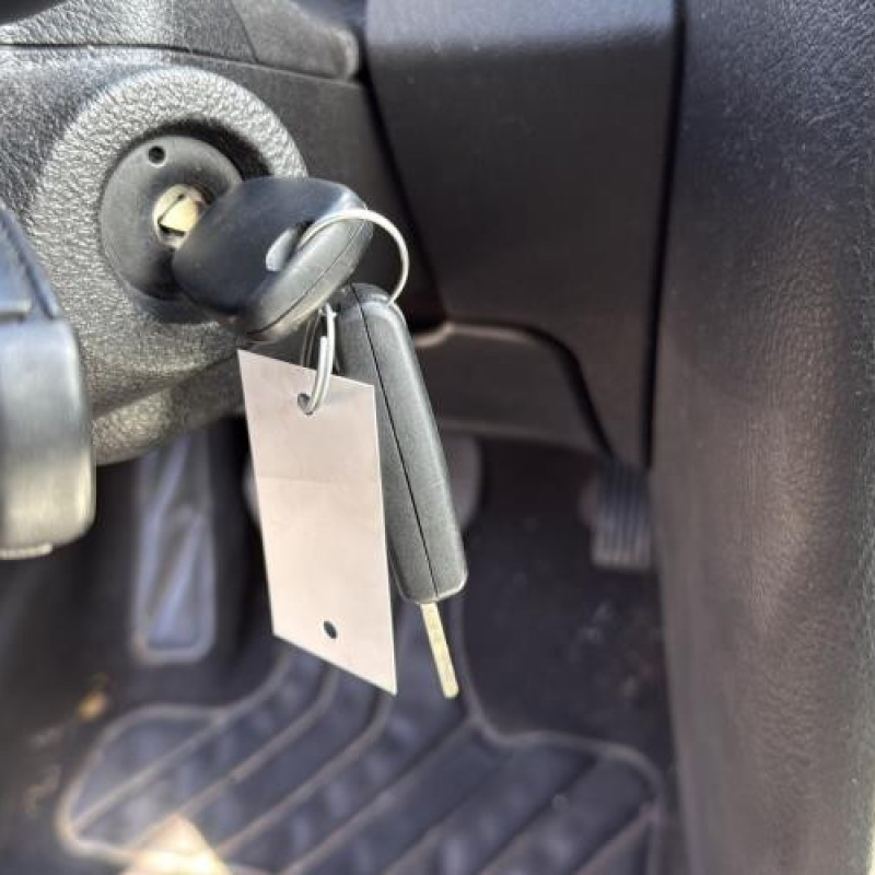 Reservoir essence PEUGEOT 407 Photo n°18