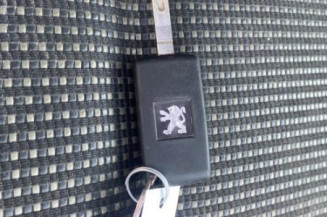 Reservoir essence PEUGEOT 407