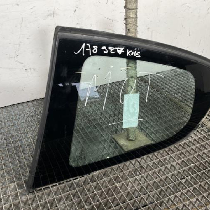 Custode arriere gauche PEUGEOT 208 1 Photo n°2