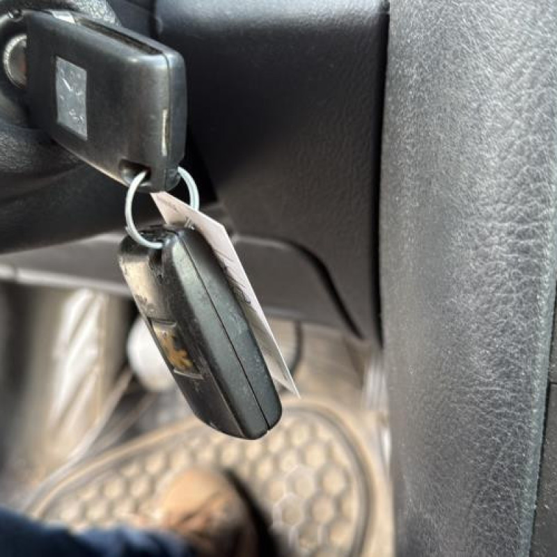 Reservoir essence PEUGEOT 407 Photo n°19