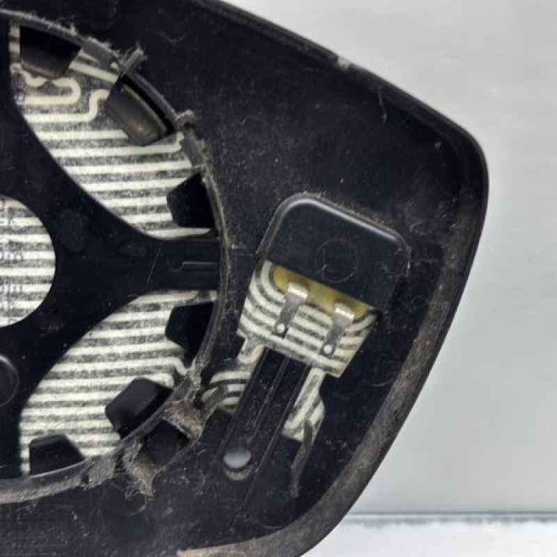 Glace retroviseur gauche PEUGEOT 208 1 Photo n°3