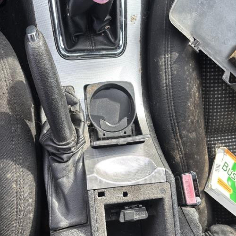 Reservoir essence PEUGEOT 407 Photo n°18