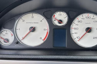 Reservoir essence PEUGEOT 407