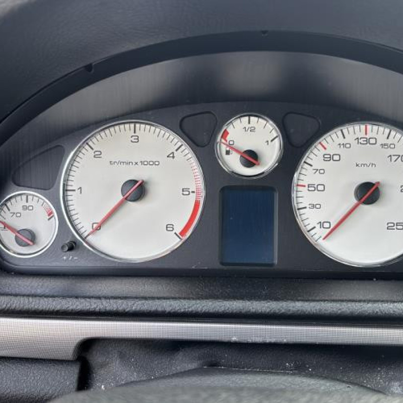 Reservoir essence PEUGEOT 407 Photo n°19