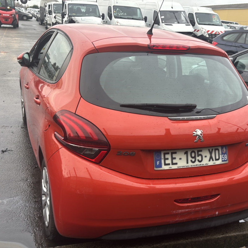 PEUGEOT 208 1 PHASE 2 1.6 BLUE HDI - 8V TURBO Photo n°5
