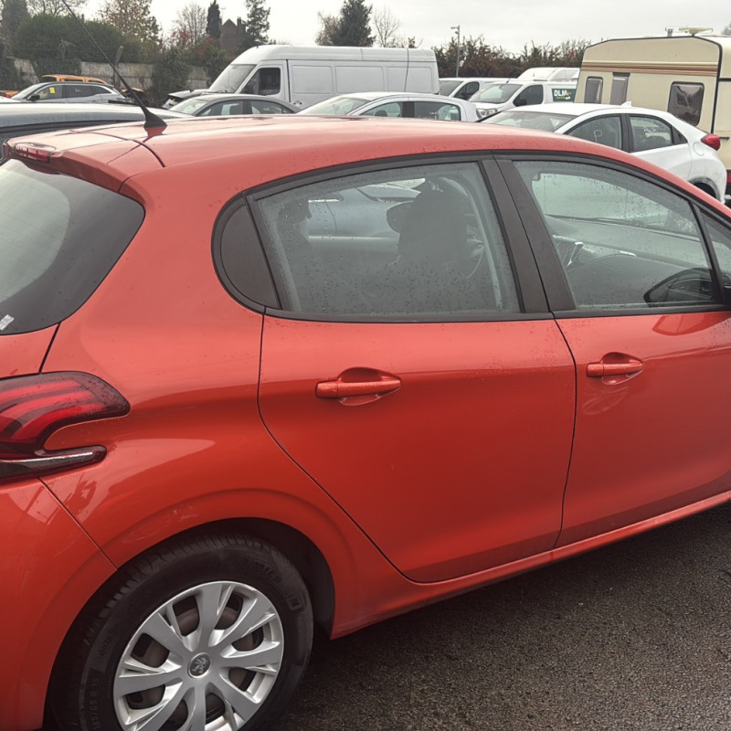 PEUGEOT 208 1 PHASE 2 1.6 BLUE HDI - 8V TURBO Photo n°7