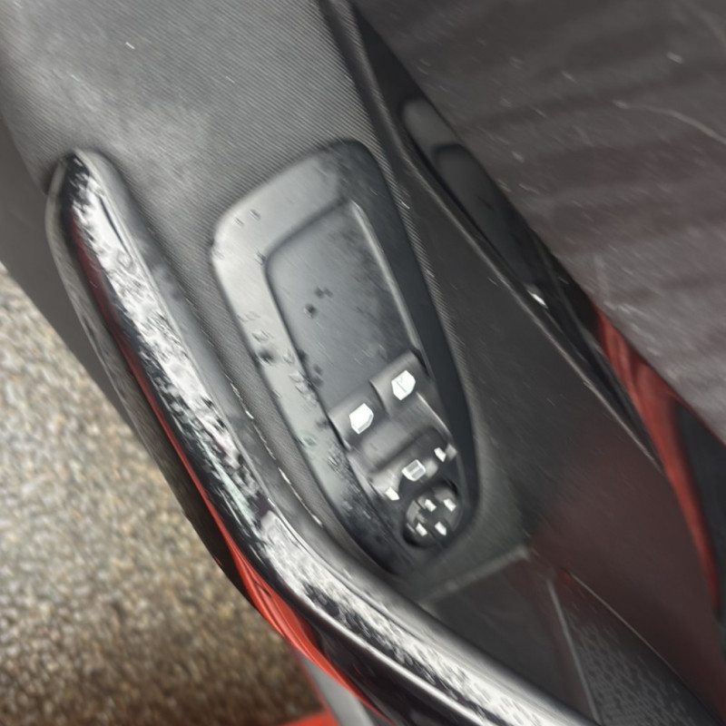 PEUGEOT 208 1 PHASE 2 1.6 BLUE HDI - 8V TURBO Photo n°9