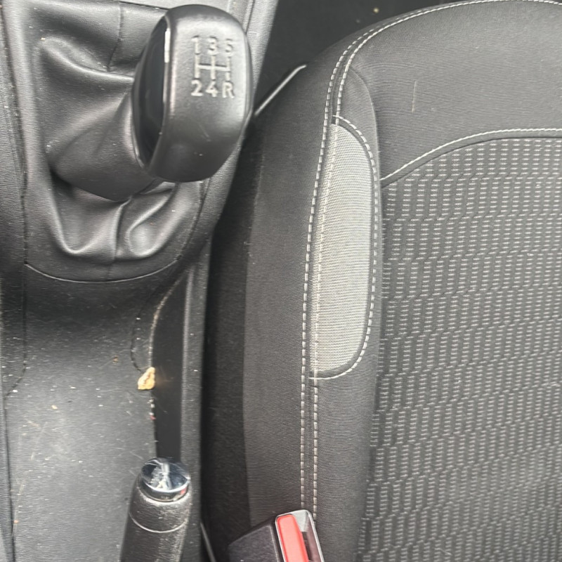 PEUGEOT 208 1 PHASE 2 1.6 BLUE HDI - 8V TURBO Photo n°18